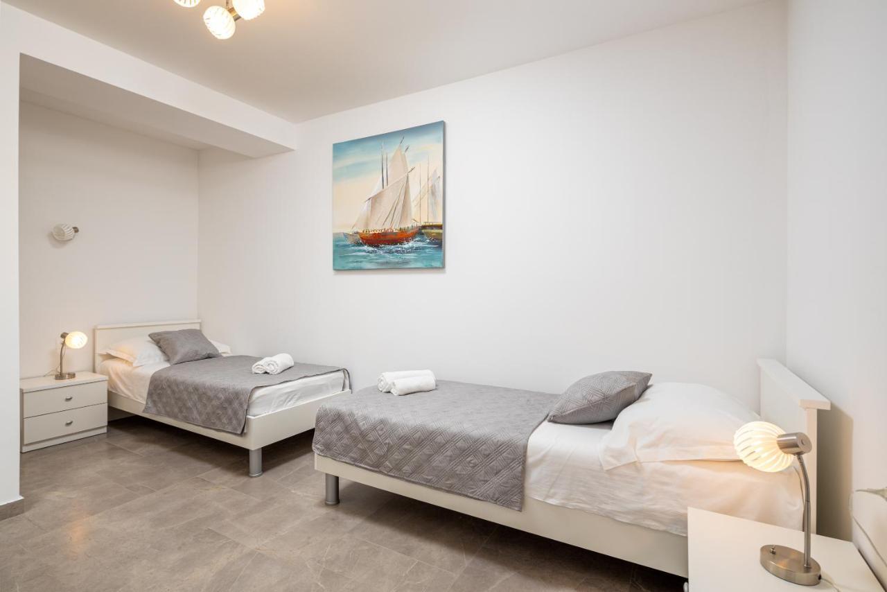 Apartment Navika Omiš Zewnętrze zdjęcie