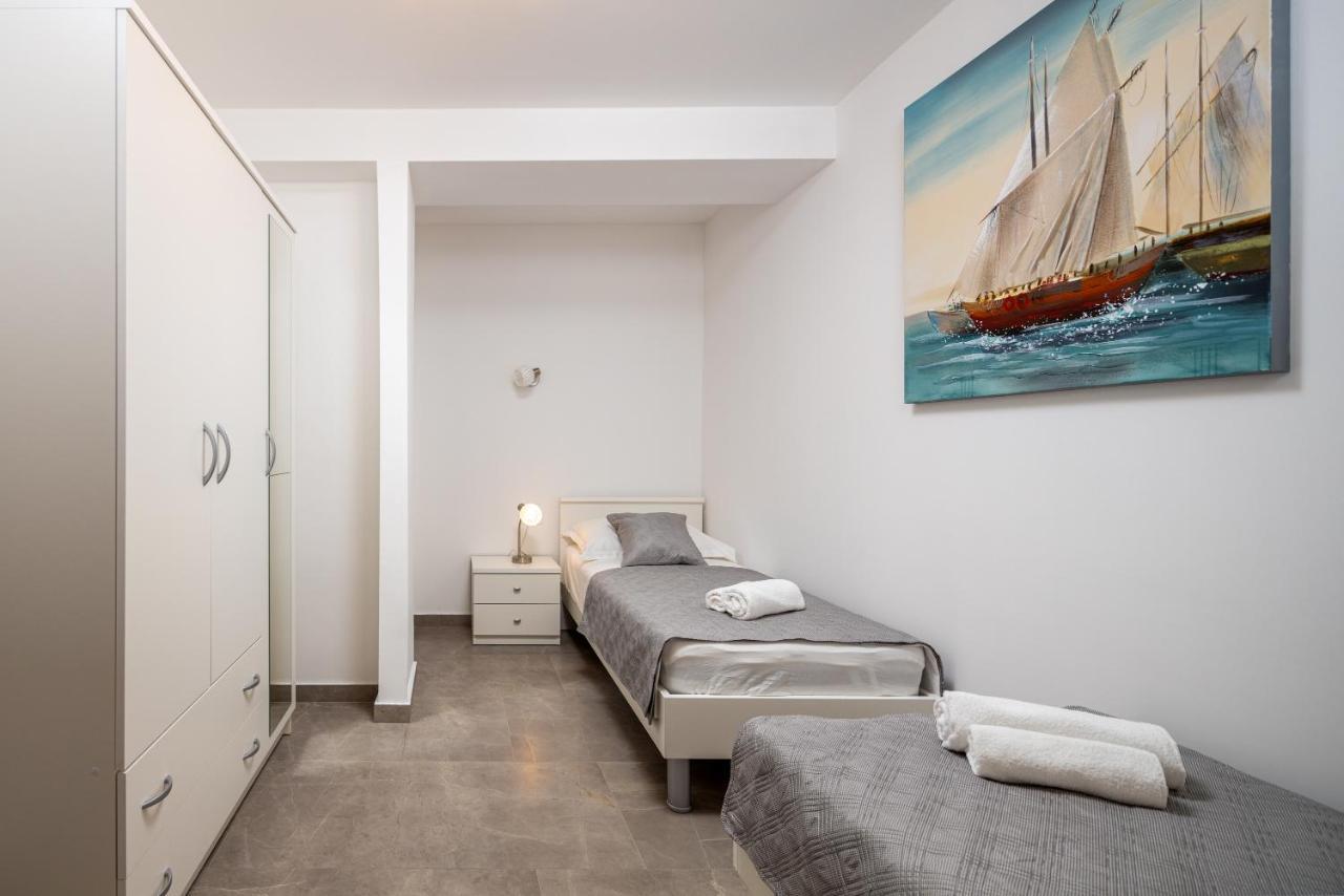 Apartment Navika Omiš Zewnętrze zdjęcie