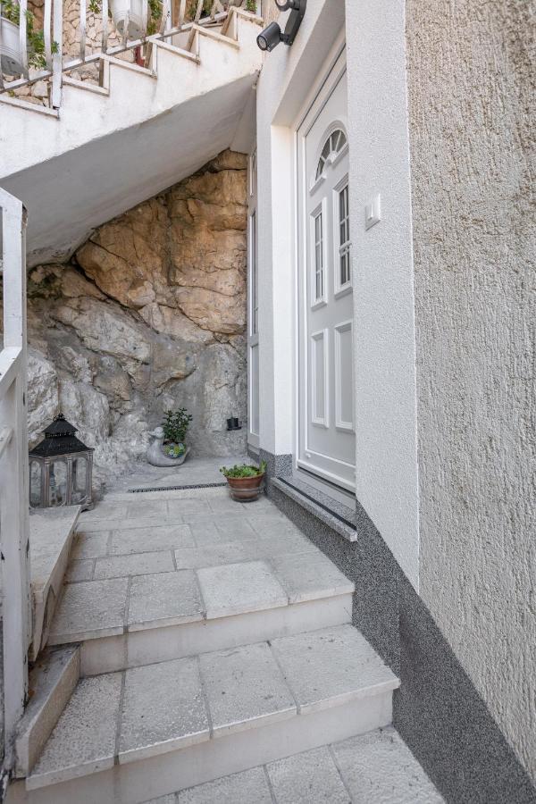 Apartment Navika Omiš Zewnętrze zdjęcie