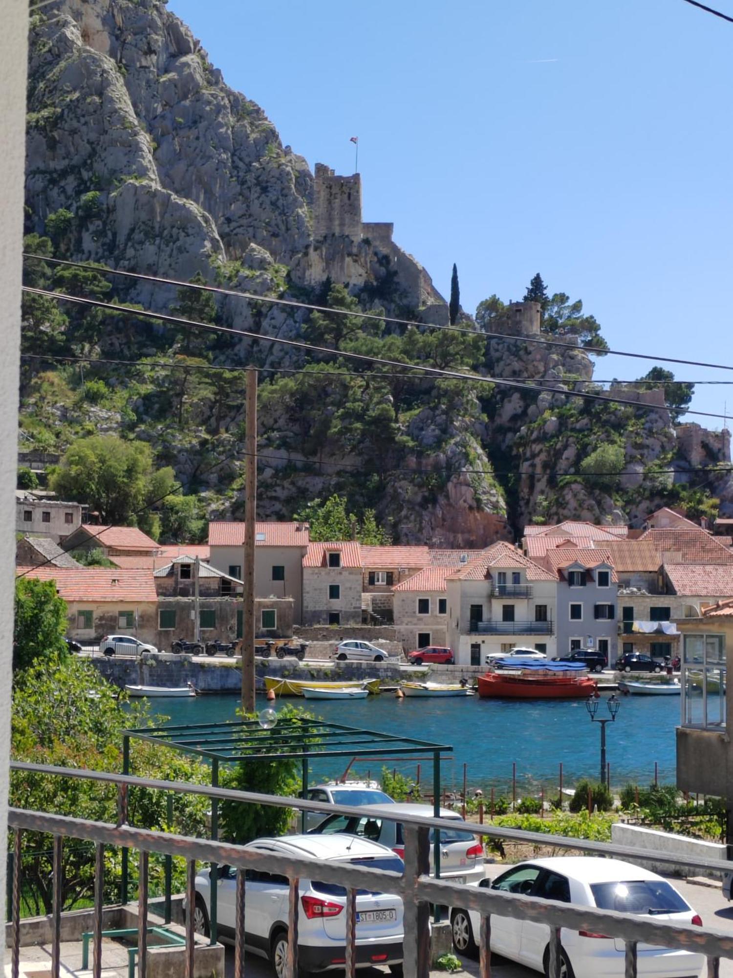 Apartment Navika Omiš Zewnętrze zdjęcie